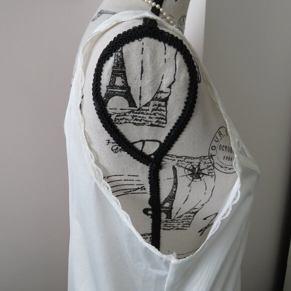 Vintage Off White/Cream Full Slip With Wide Lace V Neck, Size 38 - Picture 2 of 8
